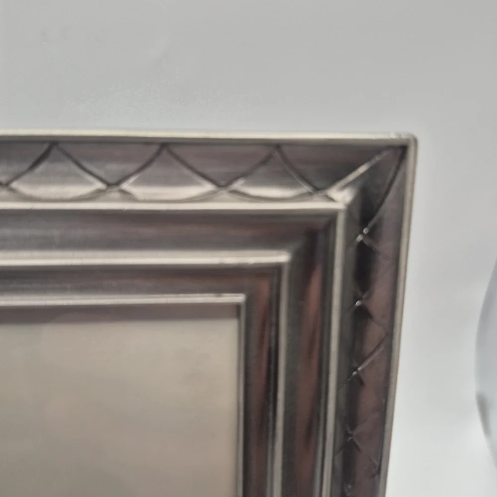 Vtg Classic Home Burnes of Boston 5x7 Frame. Classic Design.